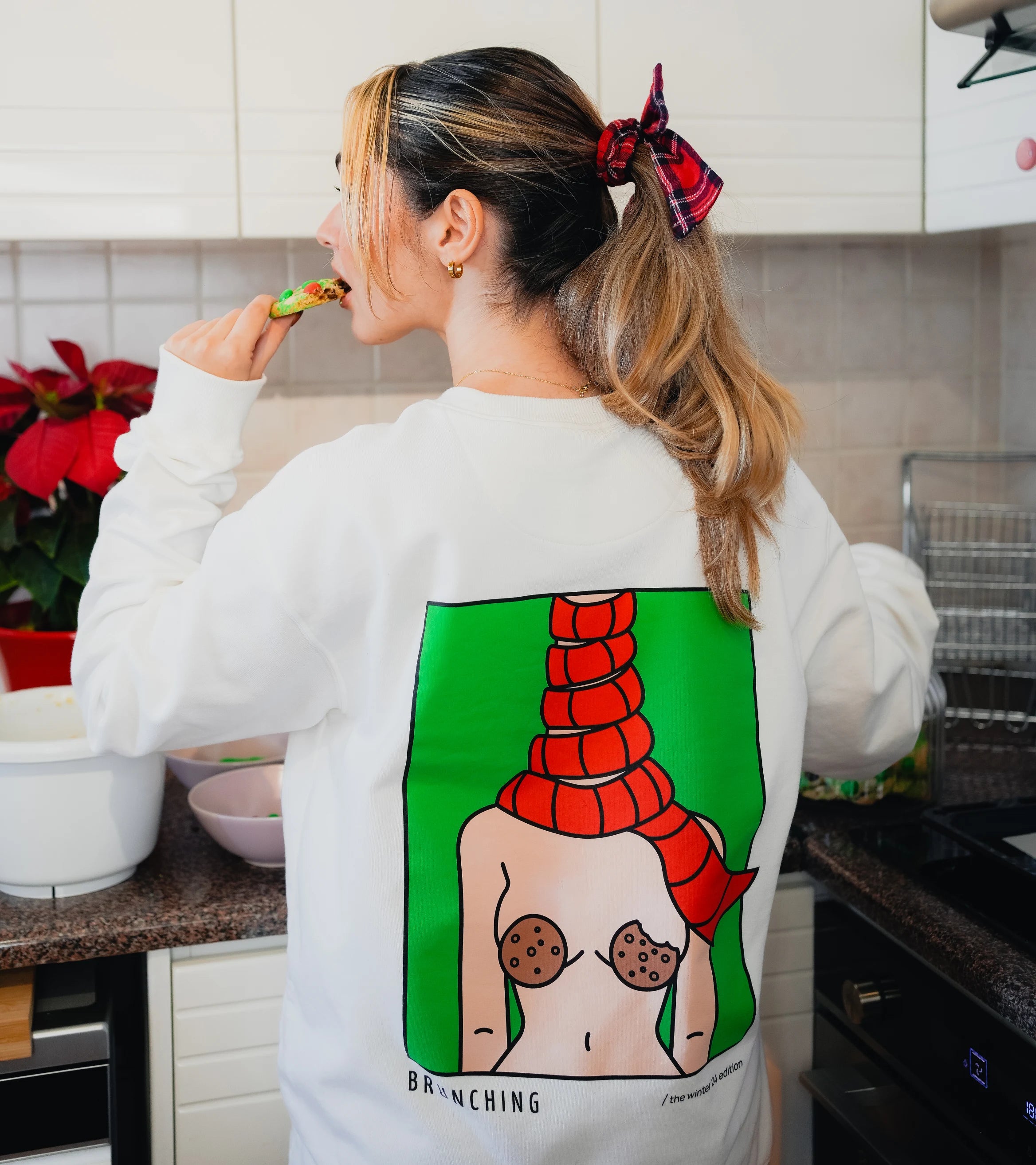 winter 24 limited edition women oversize sweatshirt - brunching collection